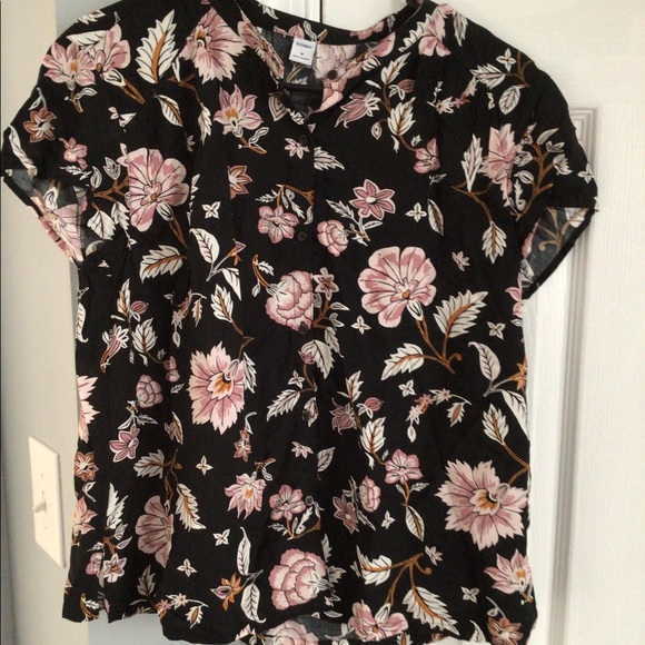 Lot of 12 t shirts from Old Navy, Loft, and Target - Picture 12 of 12